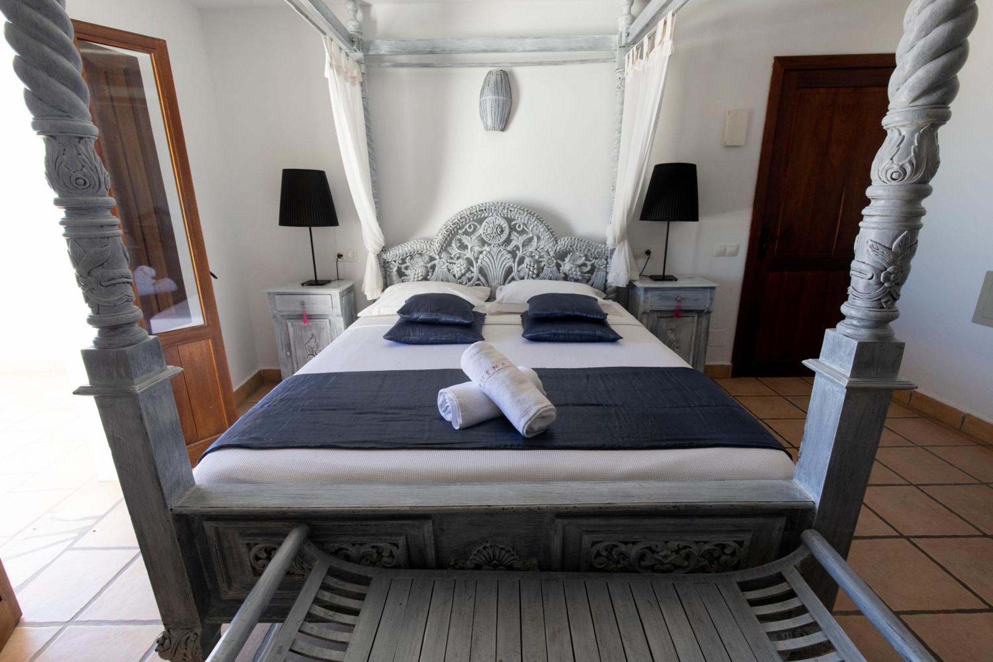 Buenavista Suites Hotel Boutique ซานตาเอวเลเรียเดสริว ภายนอก รูปภาพ